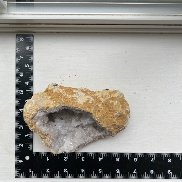 White Quartz Geode - Picture 5 of 5